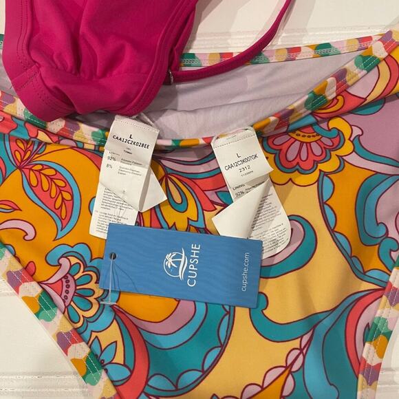 Cupshe Women Bikini Large NWT 2 Piece Hot Pink Paisley V Front High Waist Cheeky - Picture 3 of 4